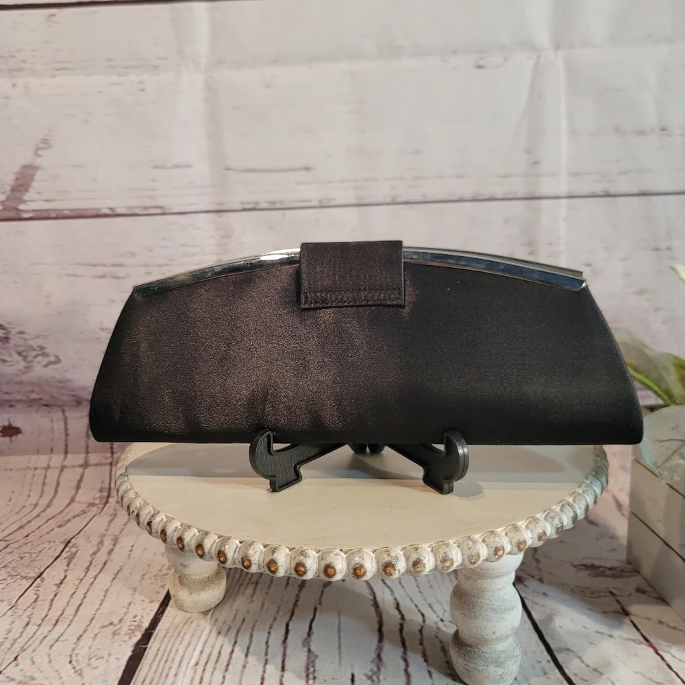 TOVA Beverly Hills Elegant Black Statin Clutch with Butterfly Accent 11